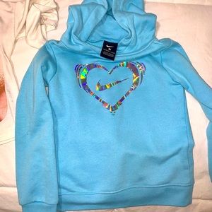 Girls 4T Nike shirt bundle